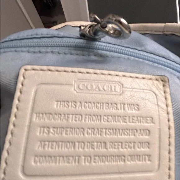 Coach Cream Shoulder Bag - Picture 7 of 7